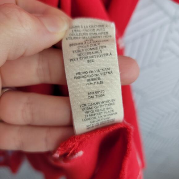 Free People Time On My Side Wrap Dress in Red Floral Sz Medium - Picture 9 of 10